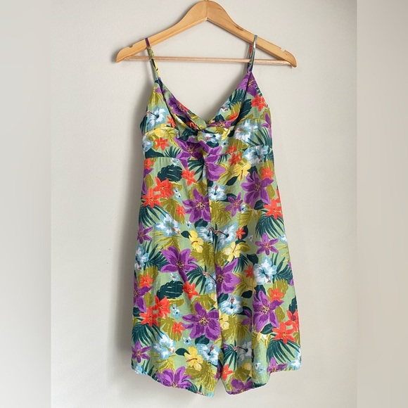 LUSH Tropical Print Twist Front Romper Size L - Picture 4 of 12